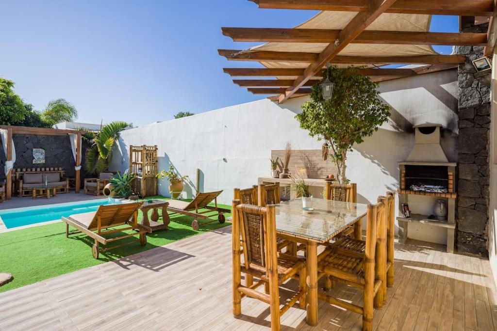 Villa La Isla By Rentaholidayslanzarote Playa Blanca  Zewnętrze zdjęcie