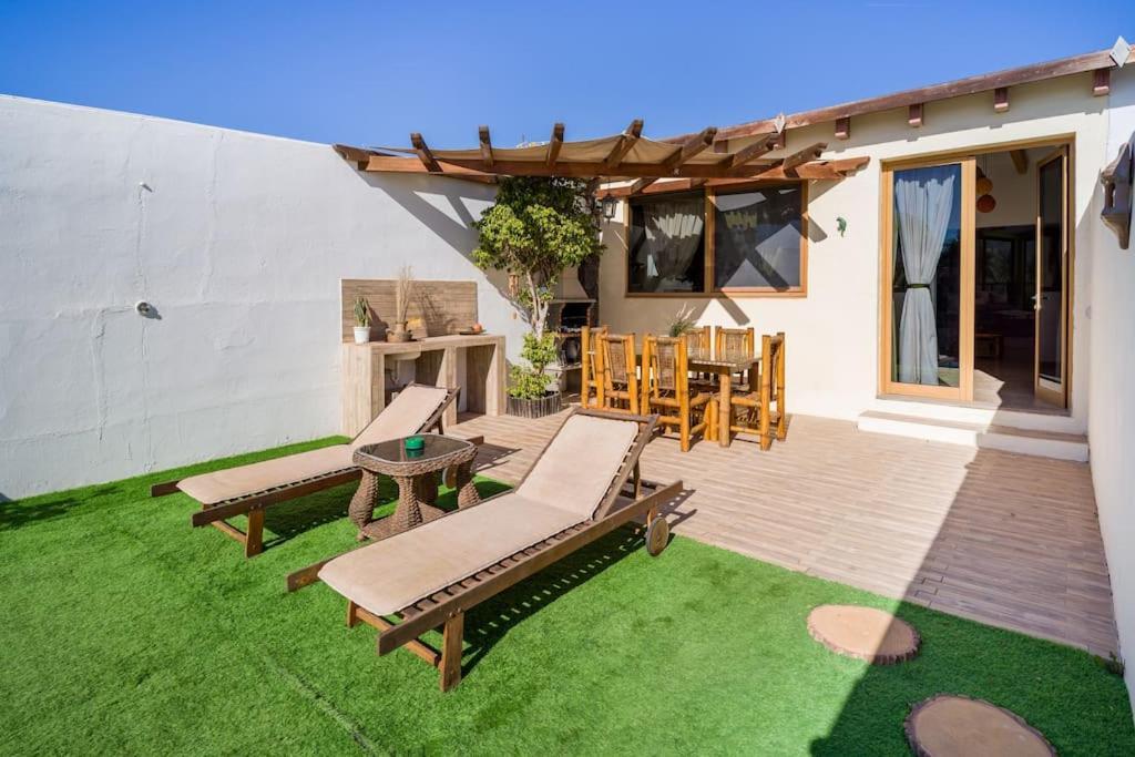 Villa La Isla By Rentaholidayslanzarote Playa Blanca  Zewnętrze zdjęcie