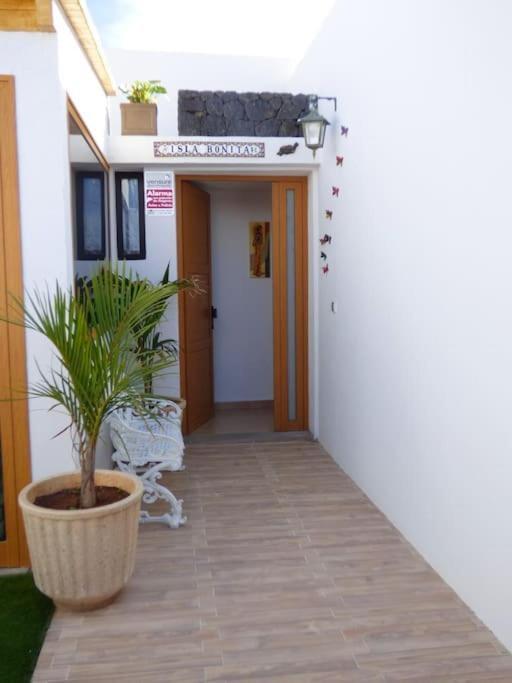 Villa La Isla By Rentaholidayslanzarote Playa Blanca  Zewnętrze zdjęcie