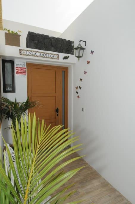 Villa La Isla By Rentaholidayslanzarote Playa Blanca  Zewnętrze zdjęcie