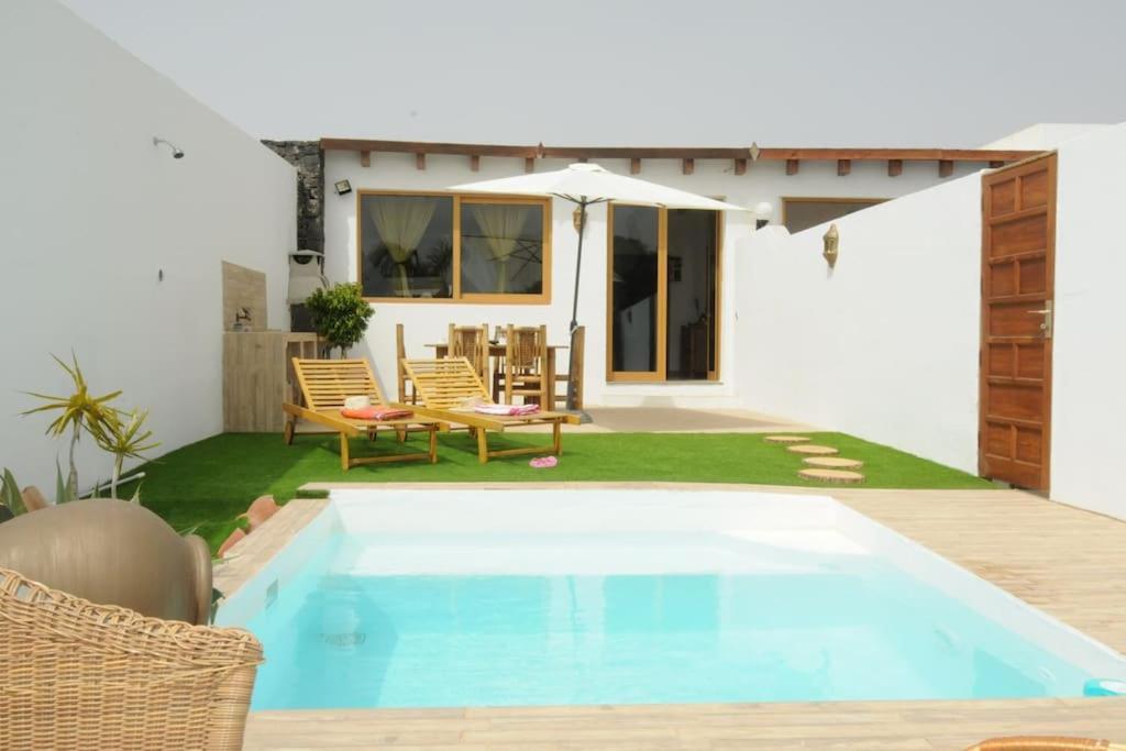 Villa La Isla By Rentaholidayslanzarote Playa Blanca  Zewnętrze zdjęcie