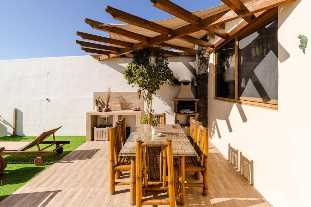Villa La Isla By Rentaholidayslanzarote Playa Blanca  Zewnętrze zdjęcie