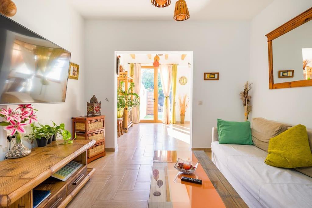Villa La Isla By Rentaholidayslanzarote Playa Blanca  Zewnętrze zdjęcie