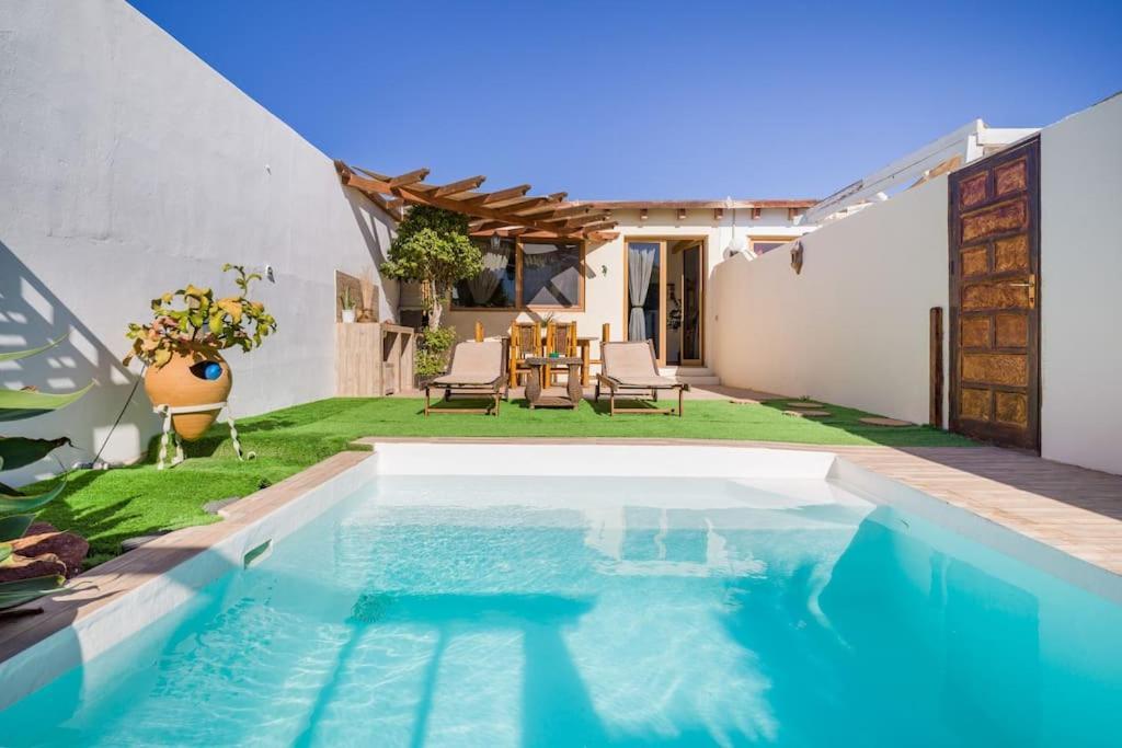 Villa La Isla By Rentaholidayslanzarote Playa Blanca  Zewnętrze zdjęcie