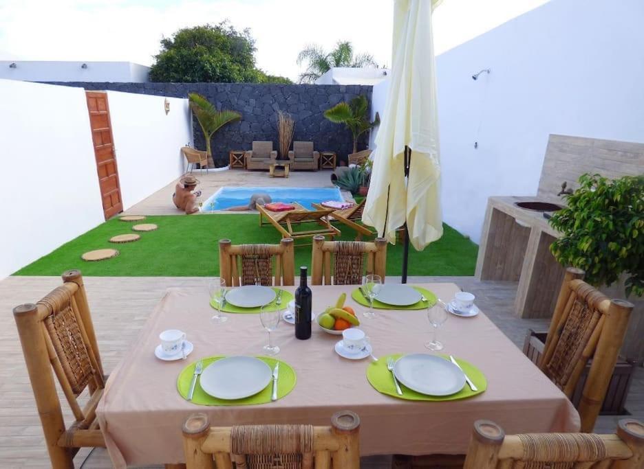 Villa La Isla By Rentaholidayslanzarote Playa Blanca  Zewnętrze zdjęcie